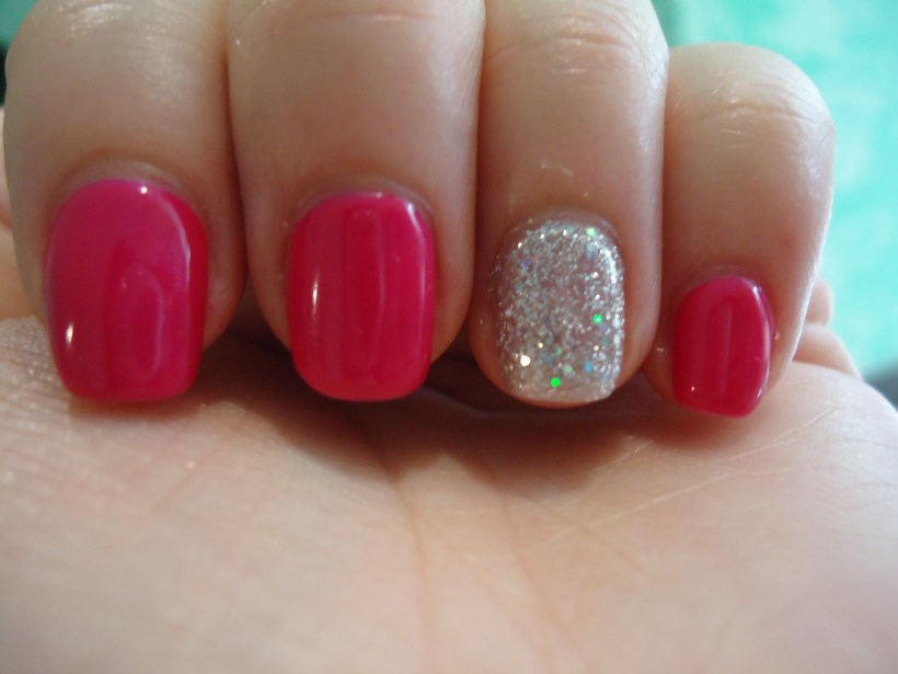 I chose gossip girl and waterfield as an accent nail